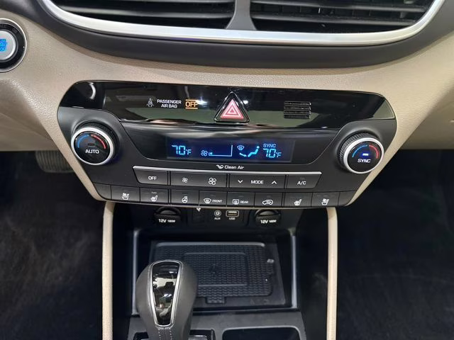 2020 White Hyundai Tucson Ultimate AWD SUV