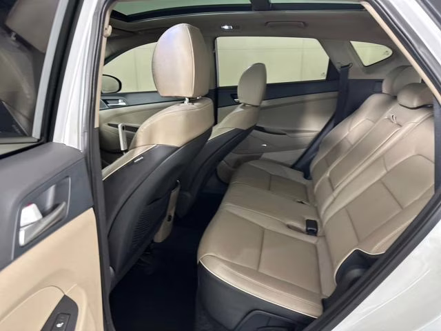 2020 White Hyundai Tucson Ultimate AWD SUV