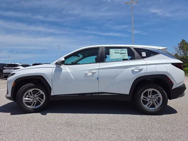 2026 White Pearl Hyundai Tucson SE AWD SUV