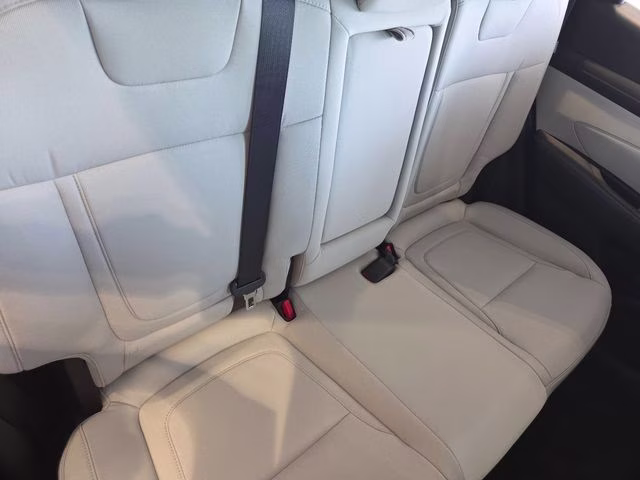 2026 Creamy White Pearl Hyundai Tucson Hybrid Blue SE AWD SUV