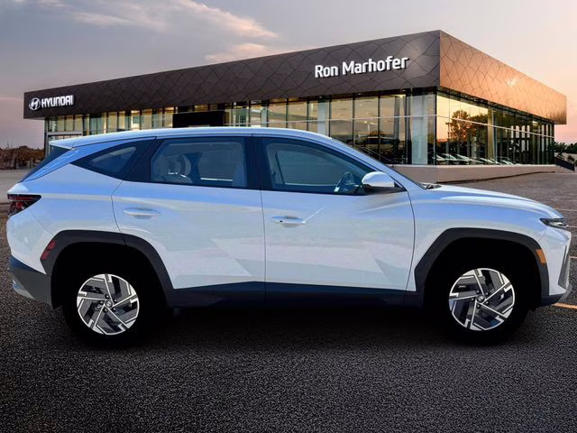 2026 Creamy White Pearl Hyundai Tucson Hybrid Blue SE AWD SUV