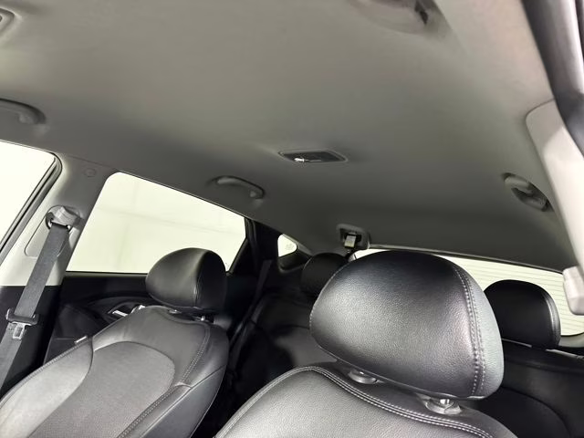2013 Black Hyundai Tucson GLS AWD SUV