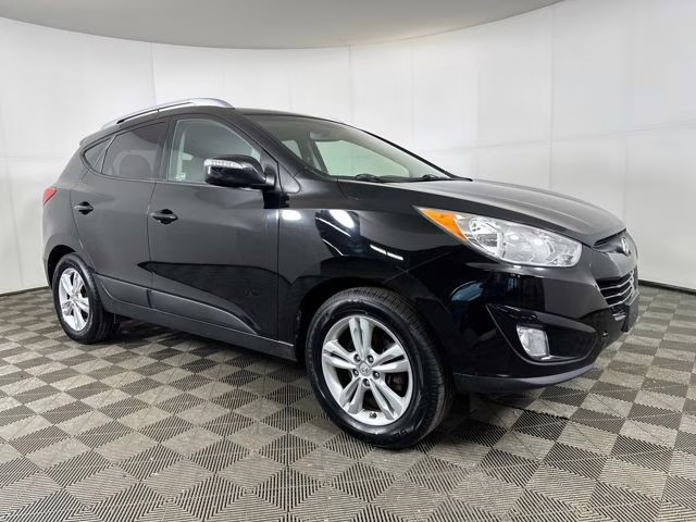 2013 Black Hyundai Tucson GLS AWD SUV