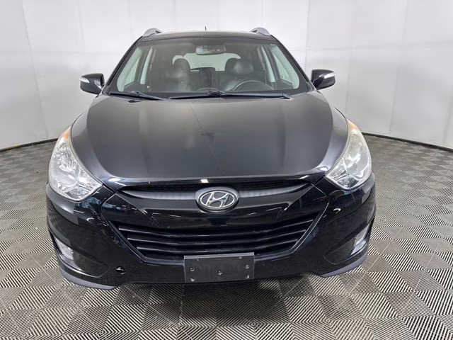 2013 Black Hyundai Tucson GLS AWD SUV
