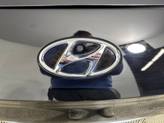 2023 Abyss Black Pearl Hyundai Kona Electric SE FWD SUV