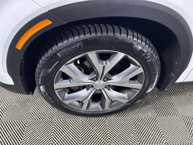 2022 Hyper White Hyundai Palisade SEL FWD SUV