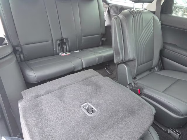 2026 Creamy White Pearl Hyundai Palisade Hybrid SEL Premium AWD SUV