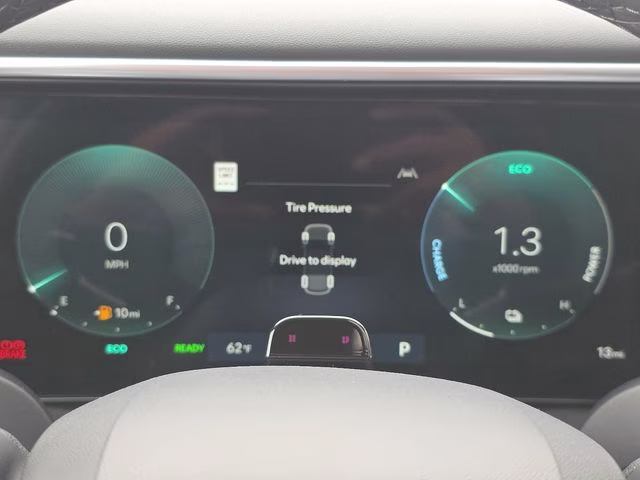 2026 Creamy White Pearl Hyundai Palisade Hybrid SEL Premium AWD SUV