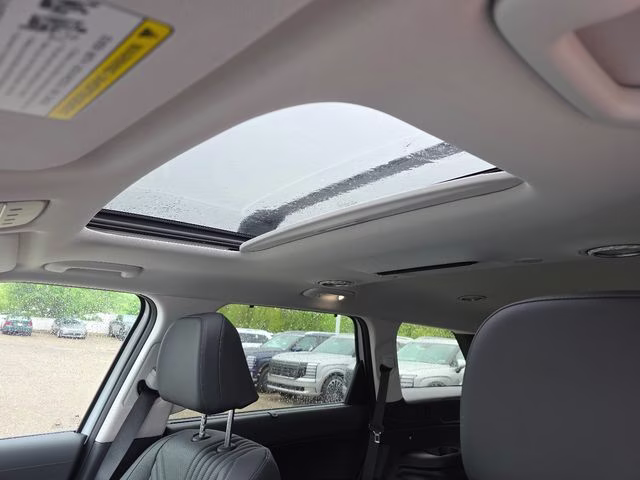 2026 Creamy White Pearl Hyundai Palisade Hybrid SEL Premium AWD SUV