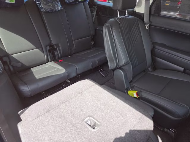 2026 Abyss Black Pearl Hyundai Palisade SEL FWD SUV