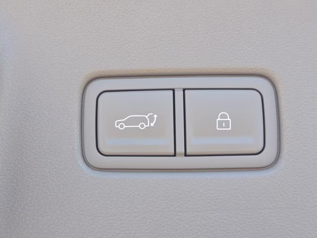 2026 Creamy White Pearl Hyundai Palisade SEL AWD SUV