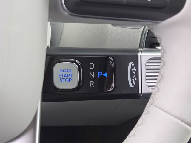 2026 Creamy White Pearl Hyundai Palisade Hybrid SEL AWD SUV