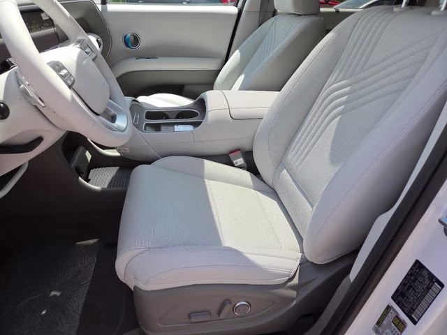 2026 Creamy White Pearl Hyundai Palisade SEL Premium AWD SUV