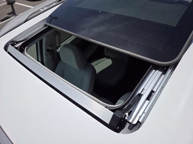 2026 Creamy White Pearl Hyundai Palisade SEL Premium AWD SUV