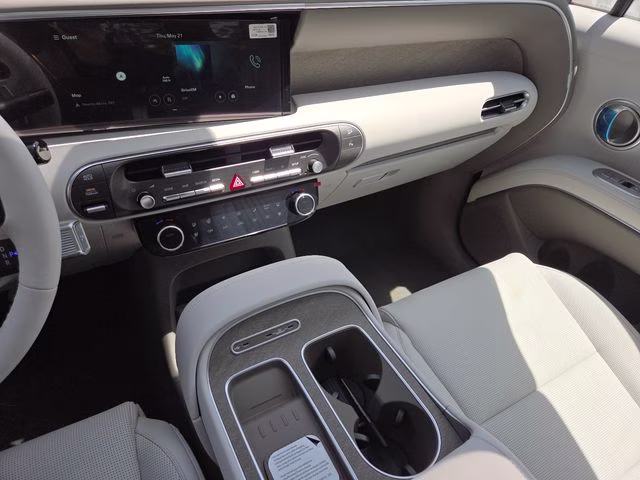 2026 Creamy White Pearl Hyundai Palisade SEL Premium AWD SUV