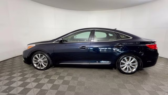 2012 Midnight Blue Pearl Hyundai Azera Base FWD Sedan