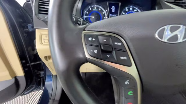 2012 Midnight Blue Pearl Hyundai Azera Base FWD Sedan