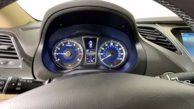 2012 Midnight Blue Pearl Hyundai Azera Base FWD Sedan