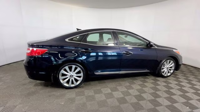 2012 Midnight Blue Pearl Hyundai Azera Base FWD Sedan