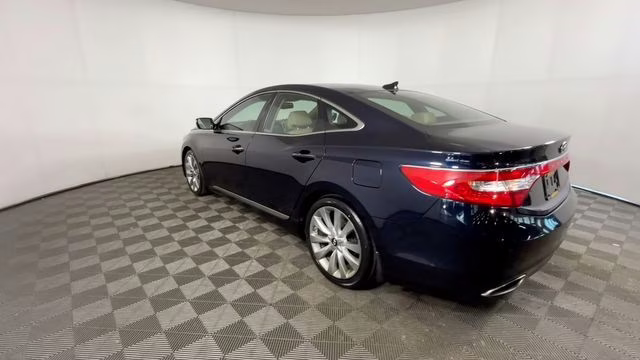 2012 Midnight Blue Pearl Hyundai Azera Base FWD Sedan