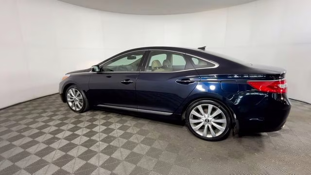 2012 Midnight Blue Pearl Hyundai Azera Base FWD Sedan