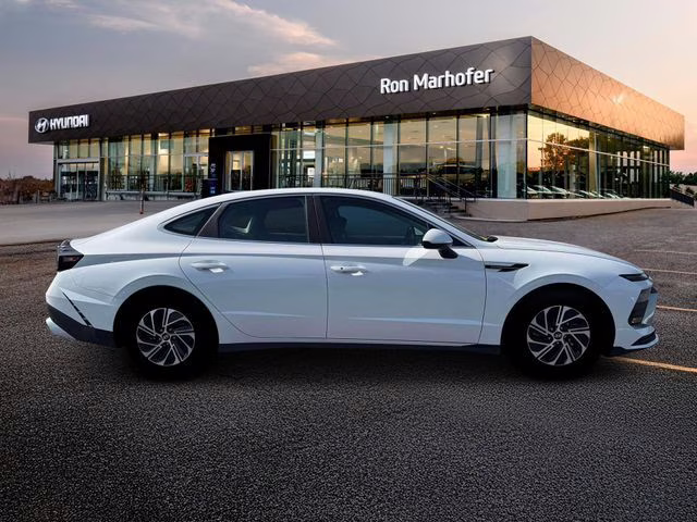2026 Serenity White Hyundai Sonata Hybrid Blue FWD Sedan