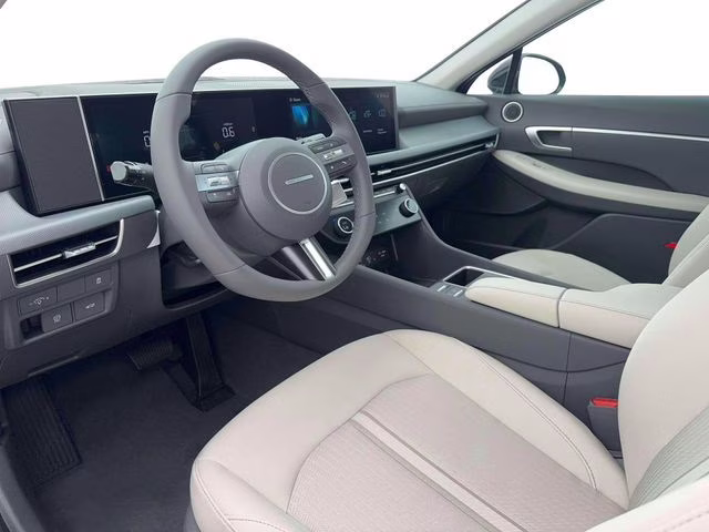 2026 Aero Silver Hyundai Sonata SEL Sport AWD Sedan