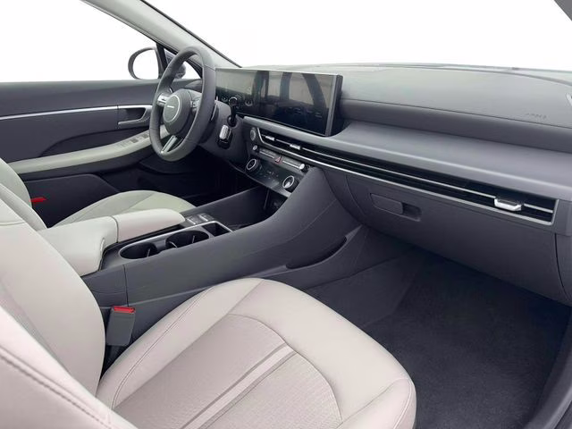 2026 Aero Silver Hyundai Sonata SEL Sport AWD Sedan
