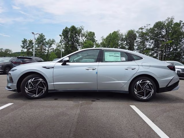 2026 Aero Silver Hyundai Sonata SEL Sport AWD Sedan