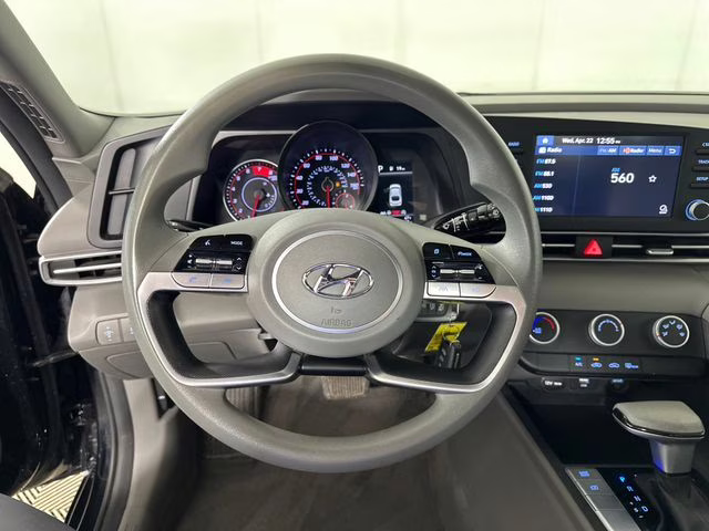 2023 Onyx Black Hyundai Elantra SE FWD Sedan