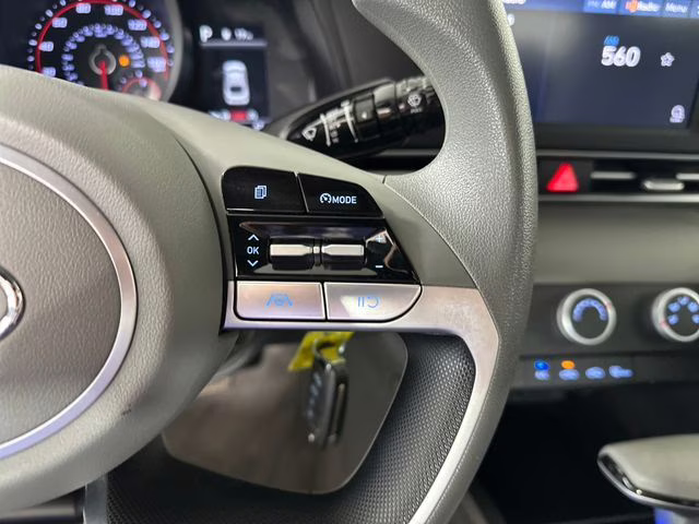 2023 Onyx Black Hyundai Elantra SE FWD Sedan
