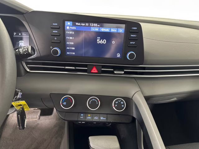 2023 Onyx Black Hyundai Elantra SE FWD Sedan