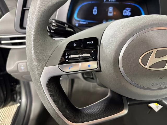 2025 Amazon Gray Hyundai Elantra SE FWD Sedan