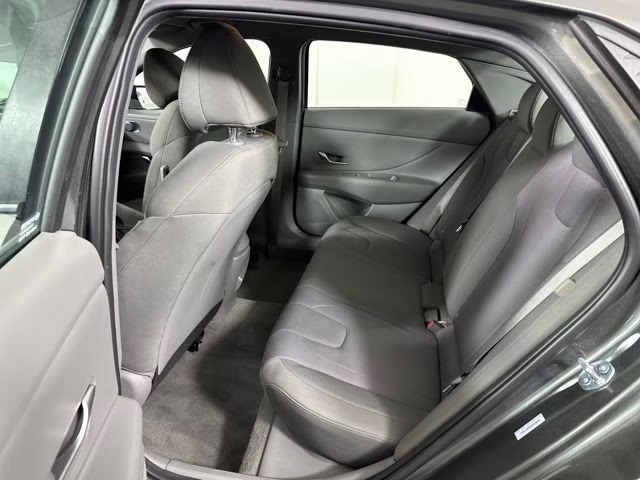 2025 Amazon Gray Hyundai Elantra SE FWD Sedan