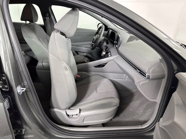 2025 Amazon Gray Hyundai Elantra SE FWD Sedan