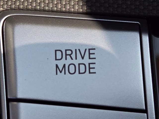 2026 Serenity White Pearl Hyundai Elantra SEL Sport FWD Sedan