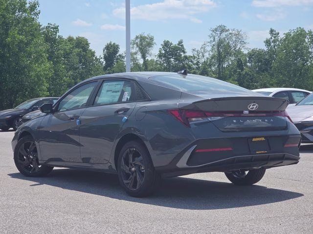 2026 Ecotronic Gray Hyundai Elantra SEL Sport FWD Sedan