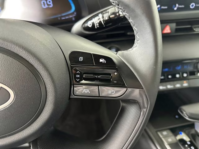 2025 Serenity White Hyundai Elantra SEL Sport FWD Sedan
