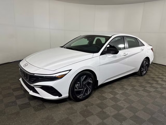 2025 Serenity White Hyundai Elantra SEL Sport FWD Sedan