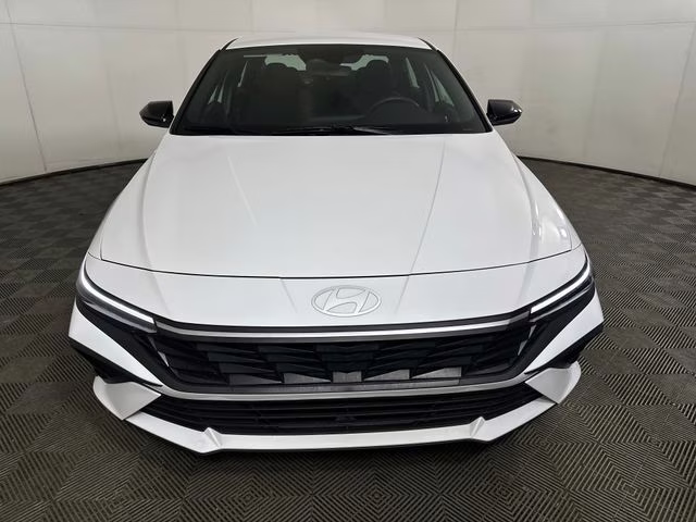 2025 Serenity White Hyundai Elantra SEL Sport FWD Sedan