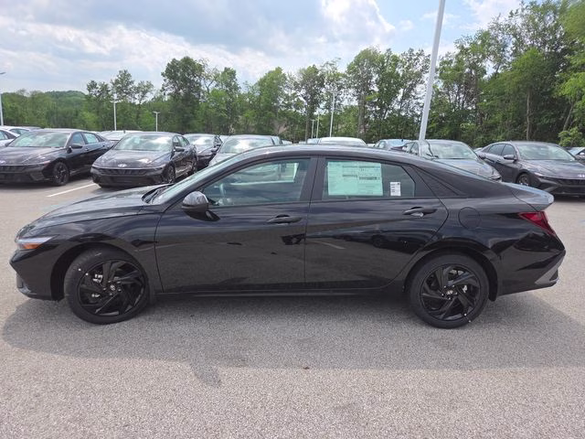 2026 Abyss Black Hyundai Elantra SEL Sport FWD Sedan