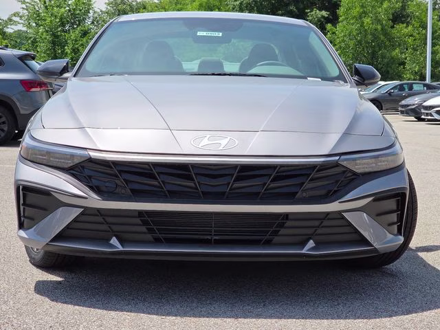 2026 Fluid Metal Hyundai Elantra SEL Sport FWD Sedan