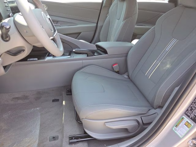 2026 Fluid Metal Hyundai Elantra SEL Sport FWD Sedan