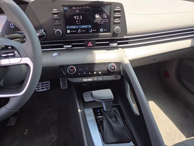 2026 Fluid Metal Hyundai Elantra SEL Sport FWD Sedan