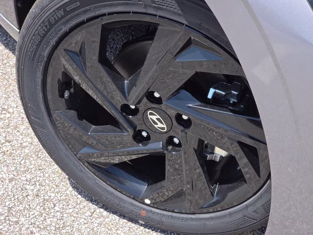 2026 Fluid Metal Hyundai Elantra SEL Sport FWD Sedan