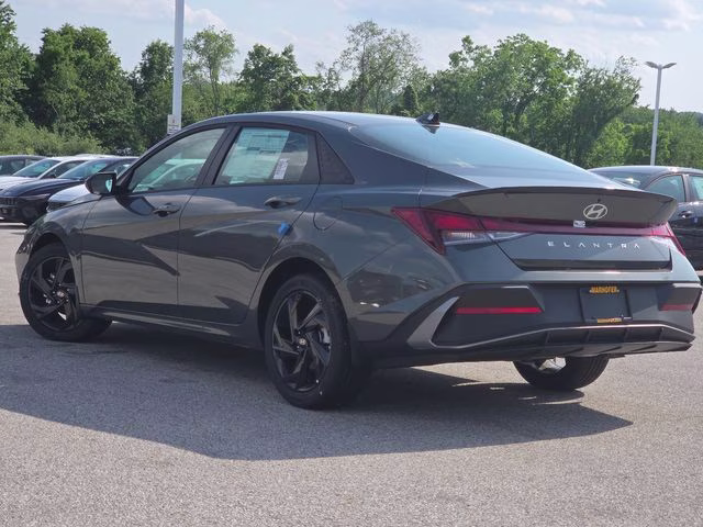 2026 Amazon Gray Hyundai Elantra SEL Sport FWD Sedan