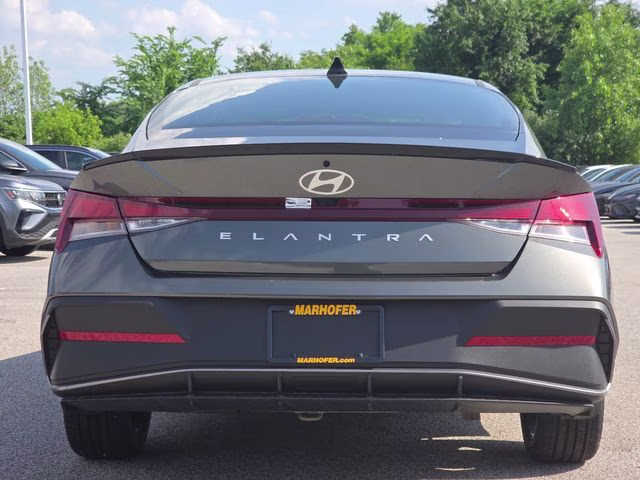 2026 Amazon Gray Hyundai Elantra SEL Sport FWD Sedan