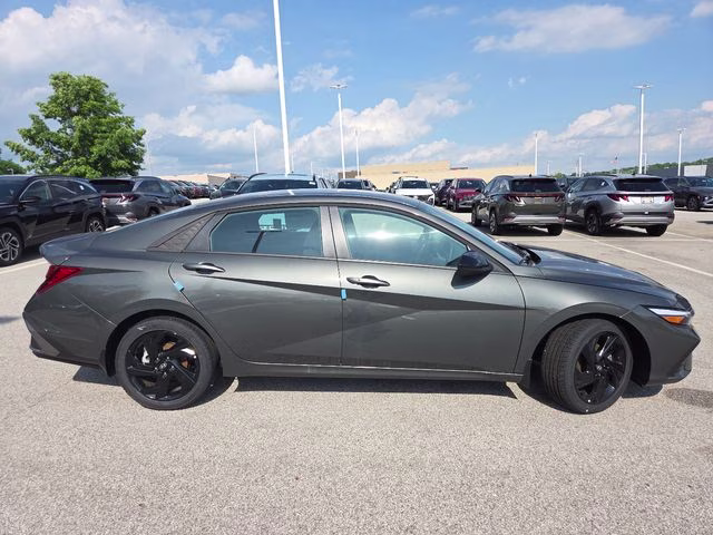 2026 Amazon Gray Hyundai Elantra SEL Sport FWD Sedan