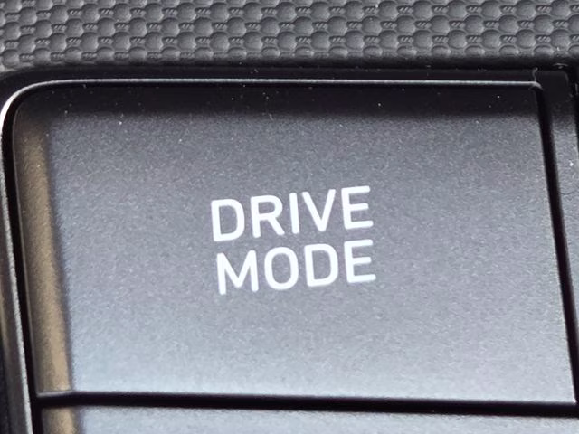 2026 Amazon Gray Hyundai Elantra SEL Sport FWD Sedan