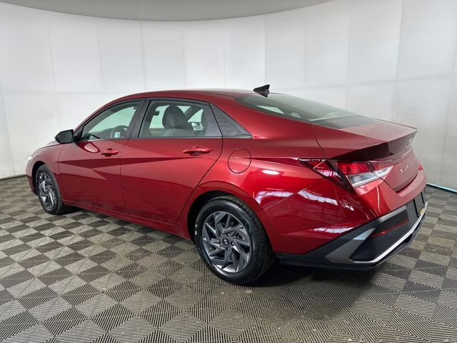 2024 Ultimate Red Hyundai Elantra SEL FWD Sedan